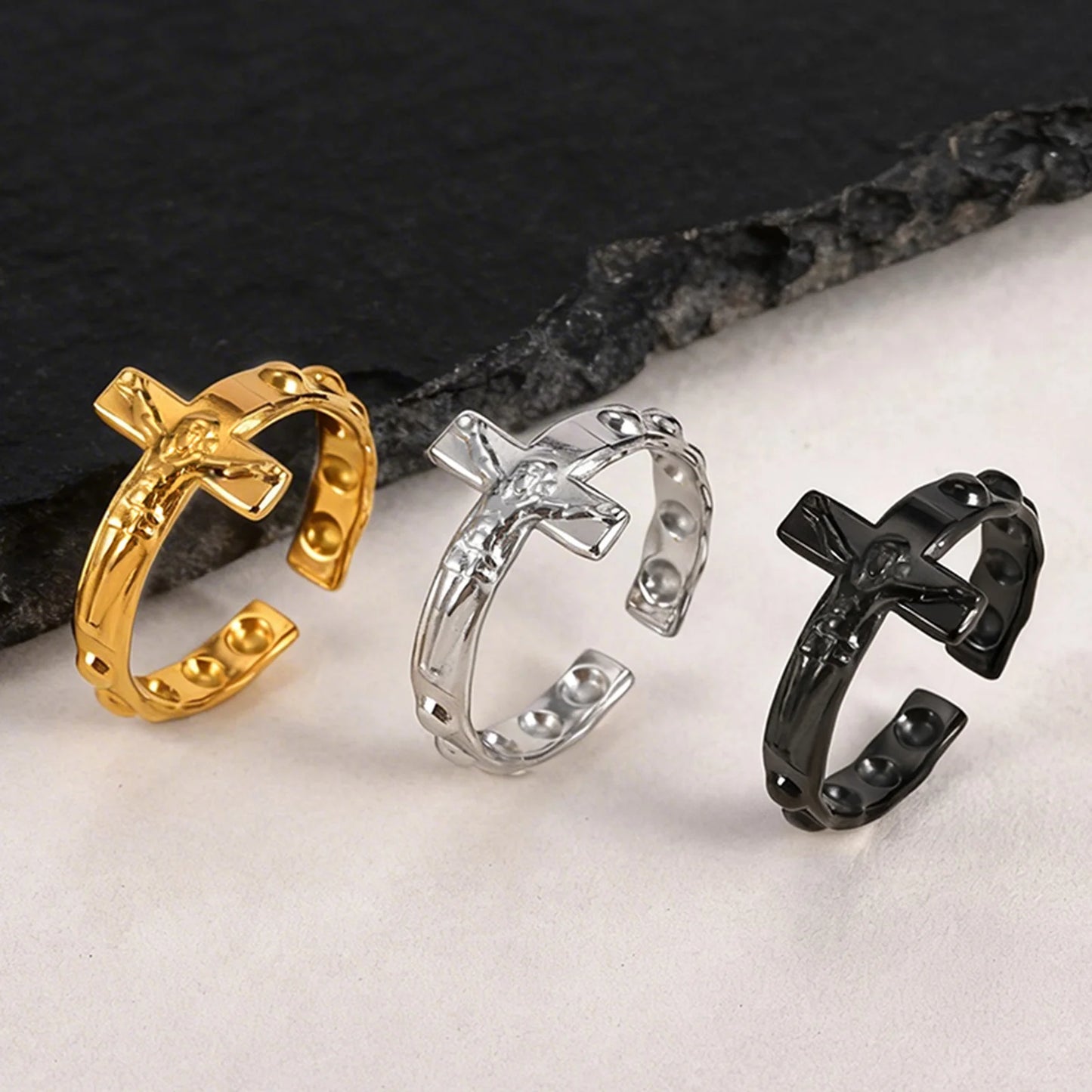 Cernith™ Valor Cross Ring